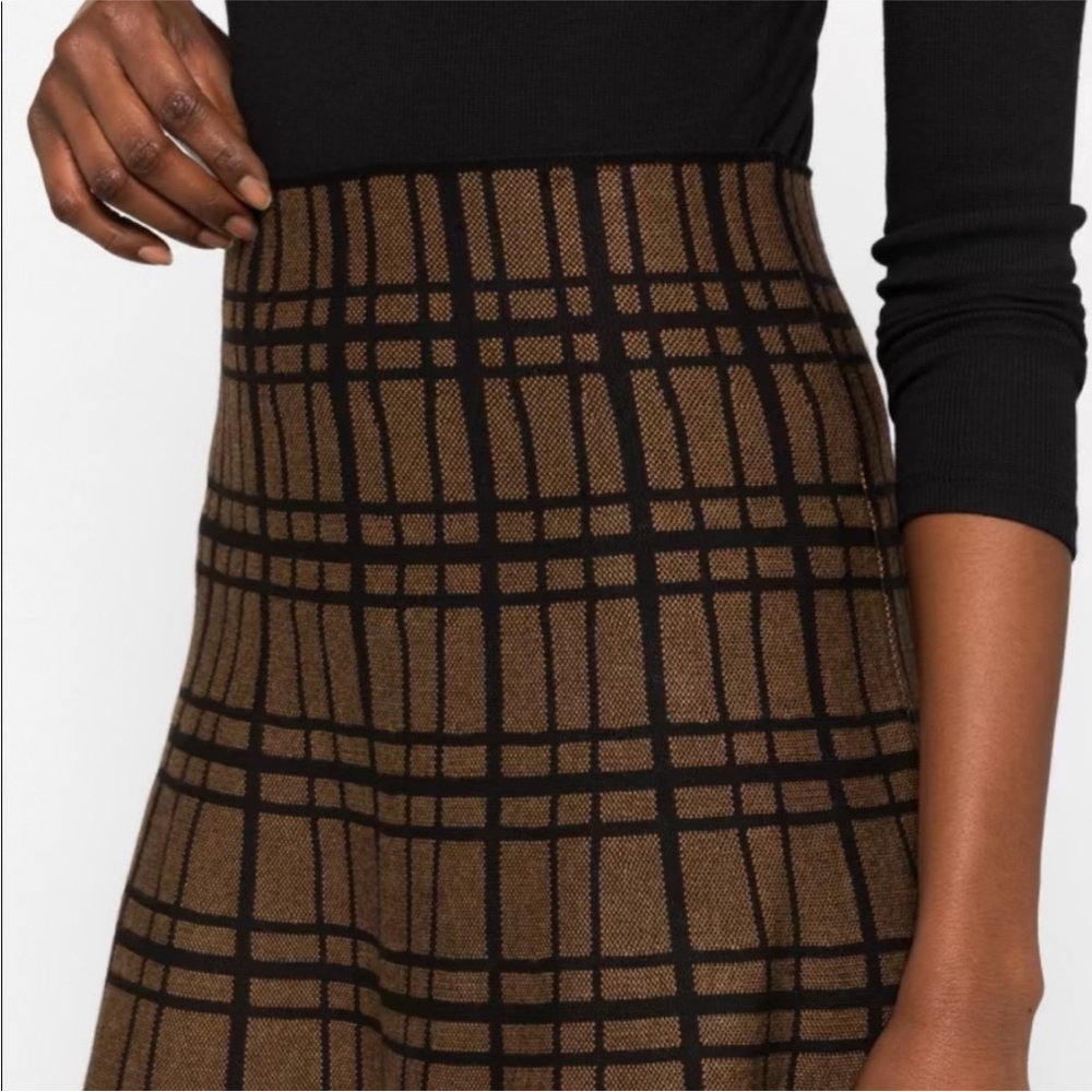 Max Studio Plaid Sweater Skirt NWT 🏷️ - Picture 5 of 13